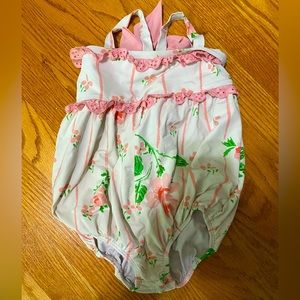 The Beaufort Bonnet Company Bubble Girls Swimsuit with Bow 3T Gently Used